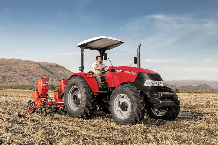 Case IH Farmall Tractor