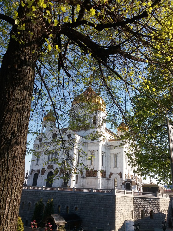 Весна в Москве