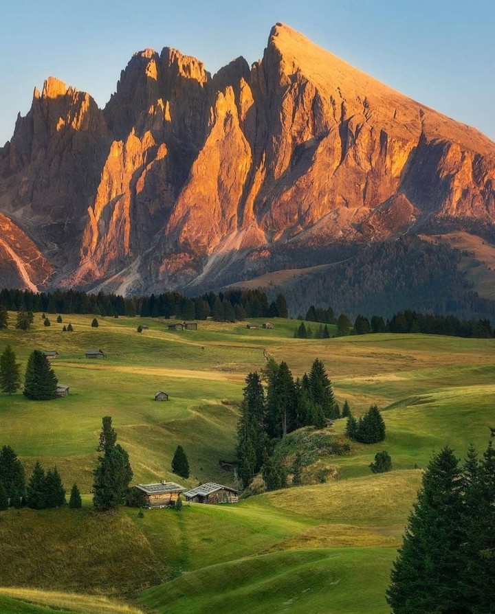 GOLDEN MOUNTAIN