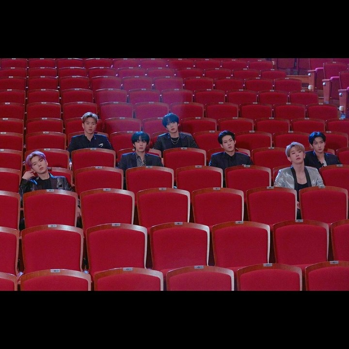 Monsta X - WHO DO U LOVE?