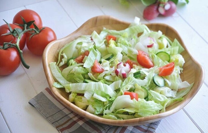 Lettuce salad