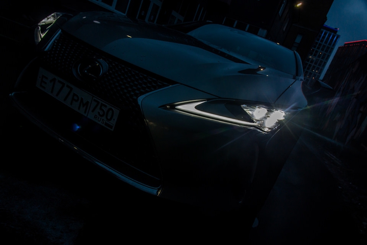 lexus