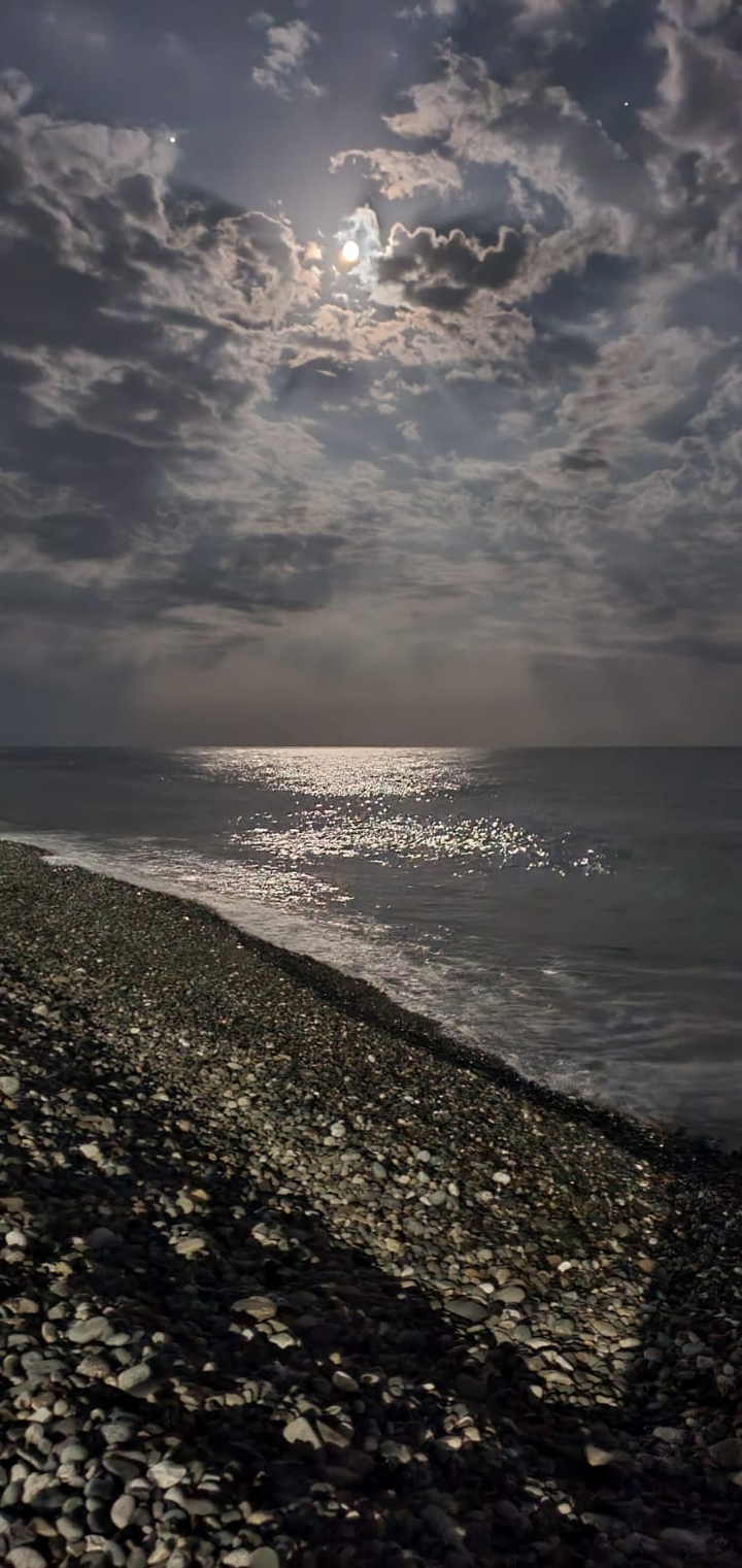 Сочи. Чёрное море. Ночь