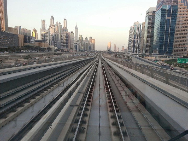 Dubai metro rail