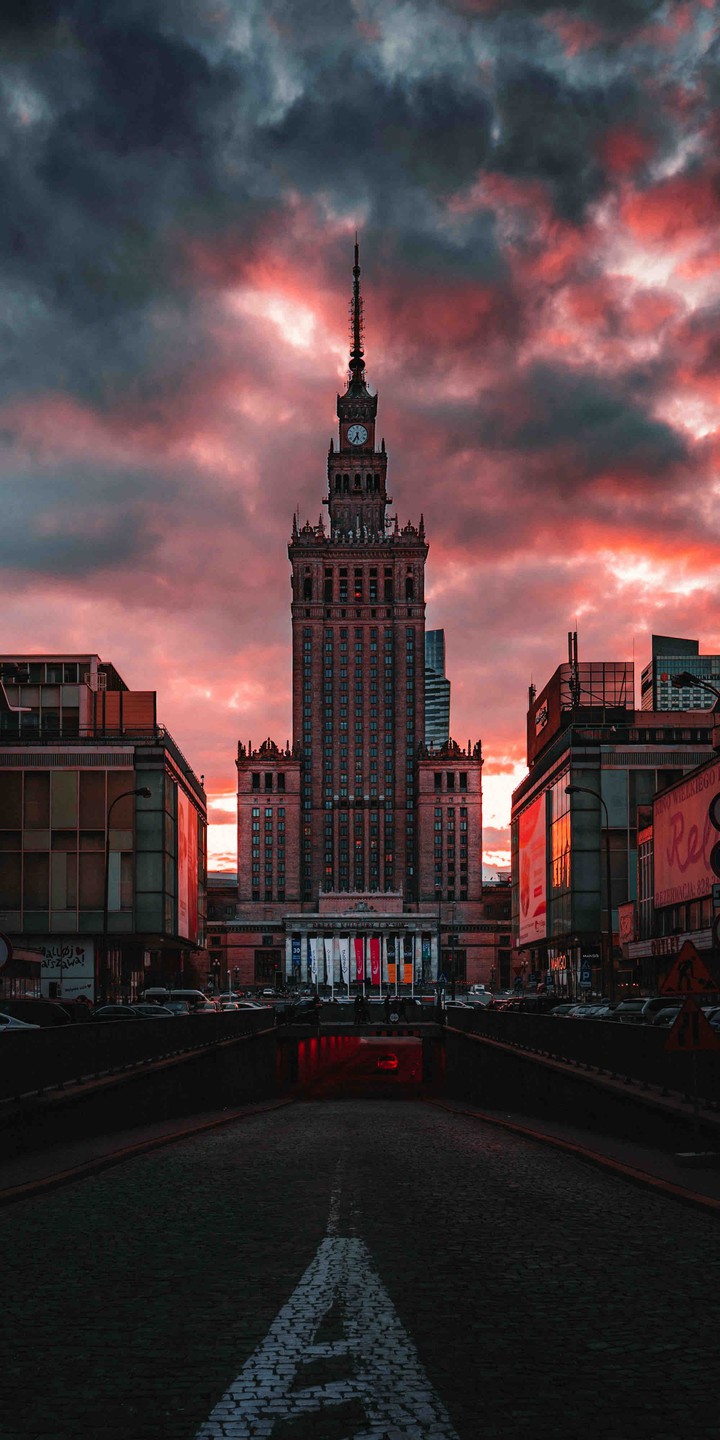 город,закат