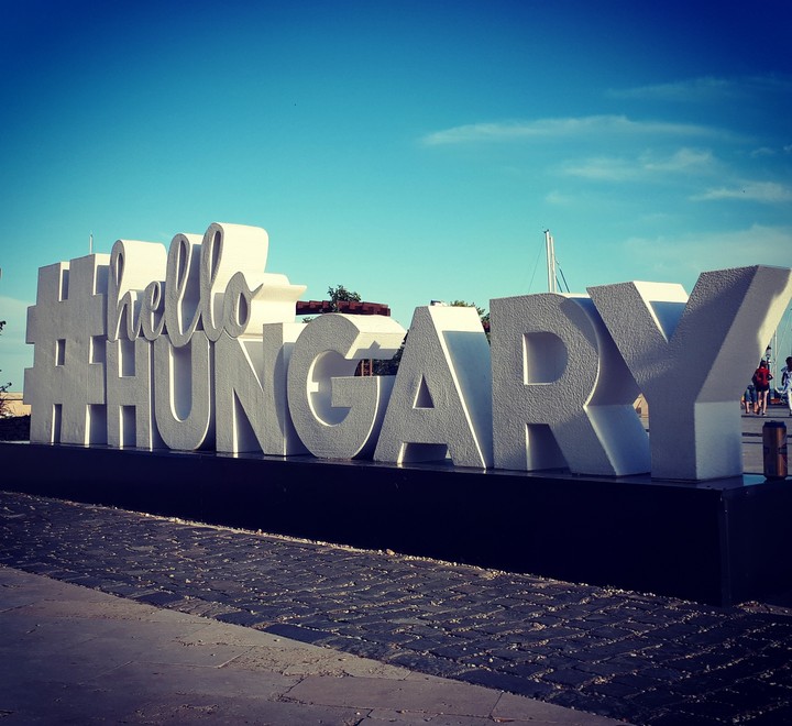 #hellohungary