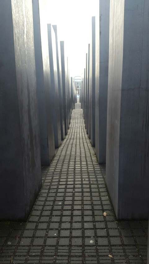 Tristeza entre columnas