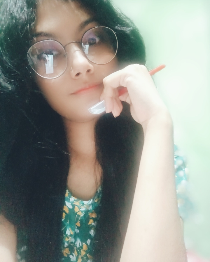 হাত বাড়িয়ে ছুই