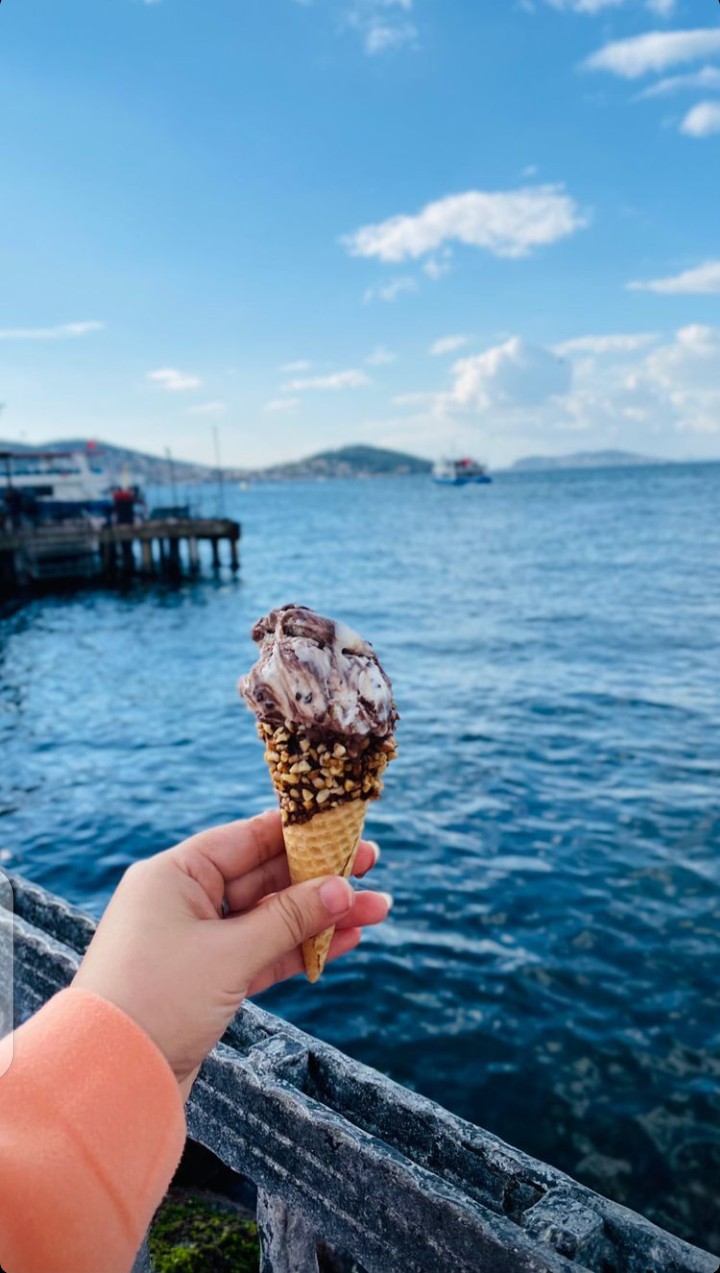 Icecream with view?