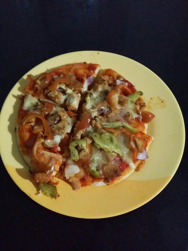 Devilled Chicken pizza