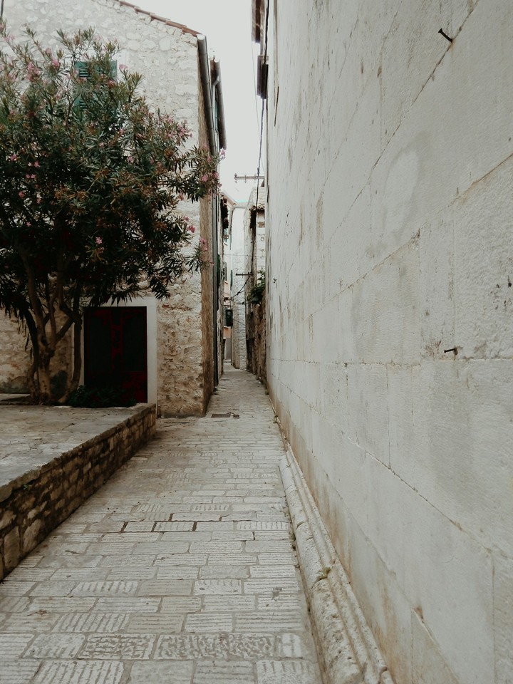 st.