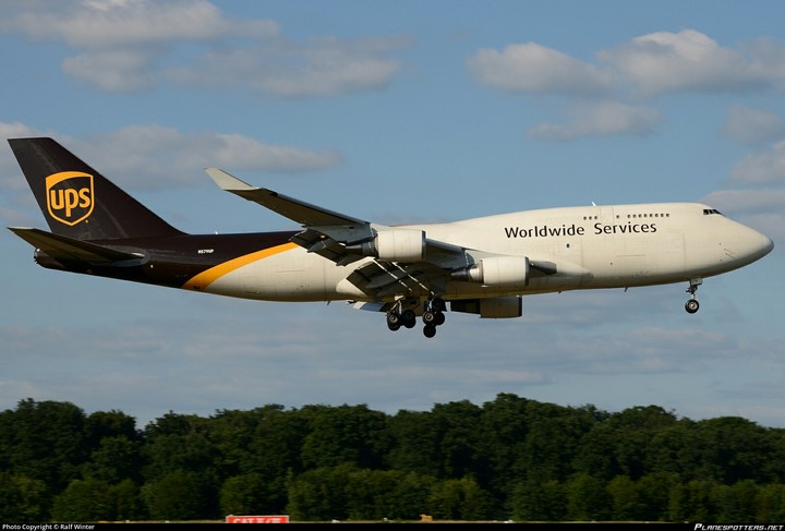b747 ups