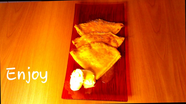 Crepes suzette with ice cream