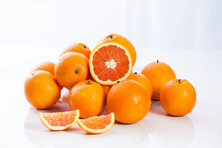 fresh oranges