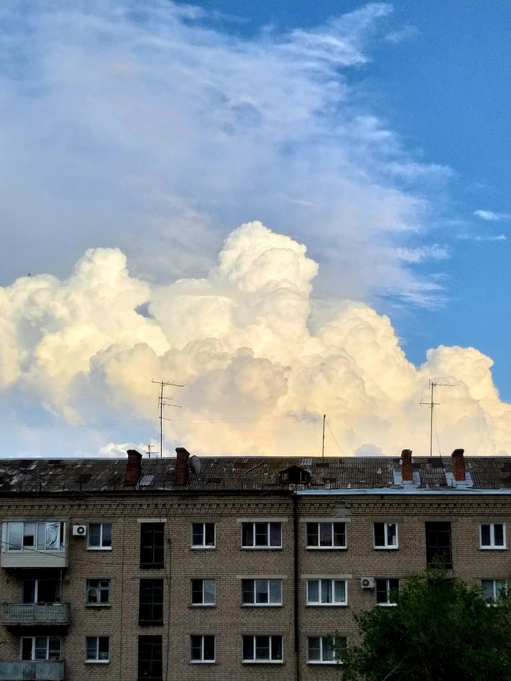 где-то далеко....