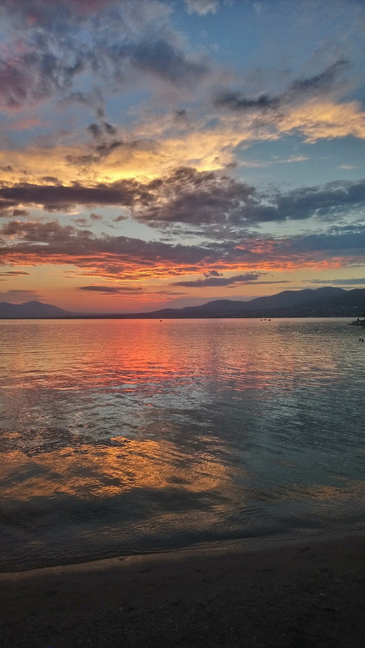 Mple Limani Salamina Greece 