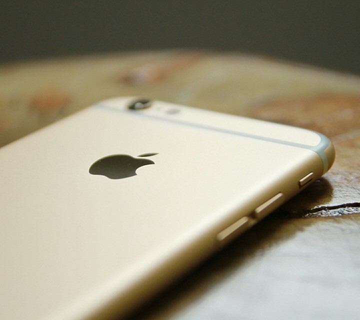 Apple iPhone