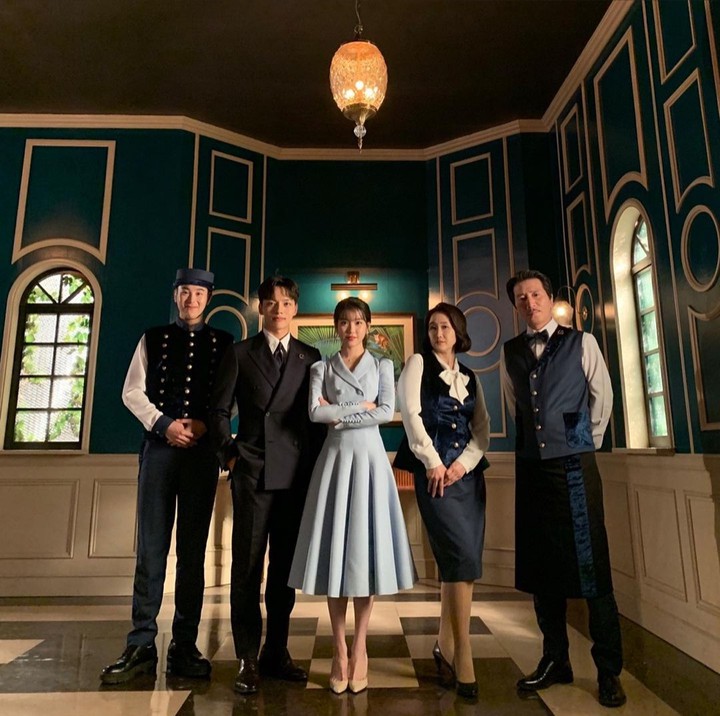Hotel Del Luna