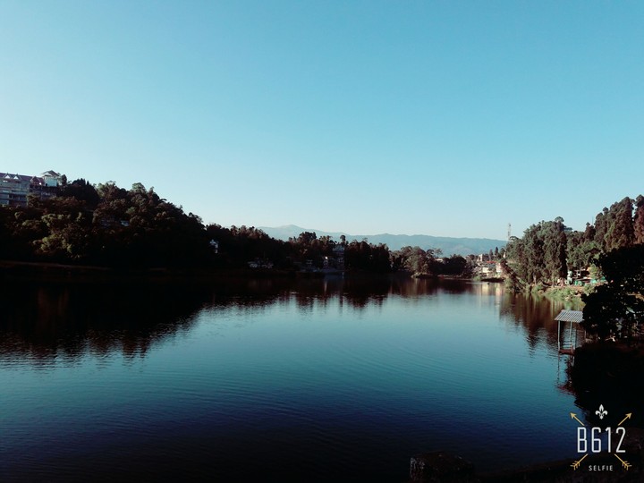 mirik lake