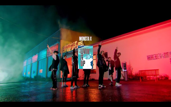 MONSTA X(몬스타엑스) - 'LIVIN' IT UP'