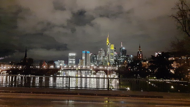 Night and Frankfurt
