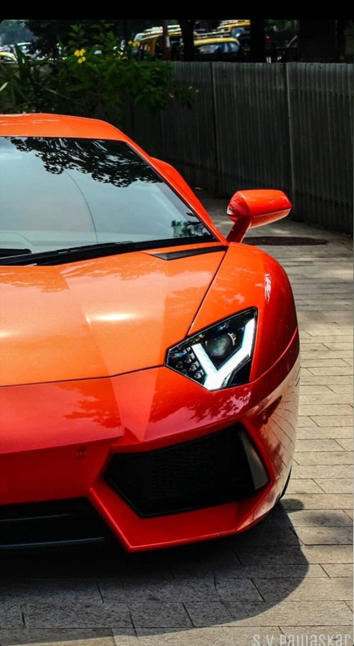 Lamborghini Aventador