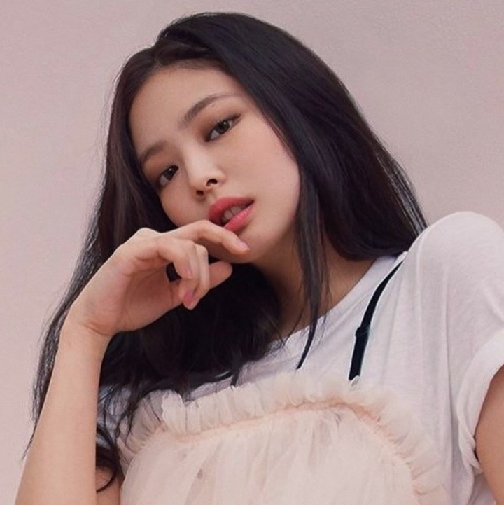 BLACKPINK Jenny Singer