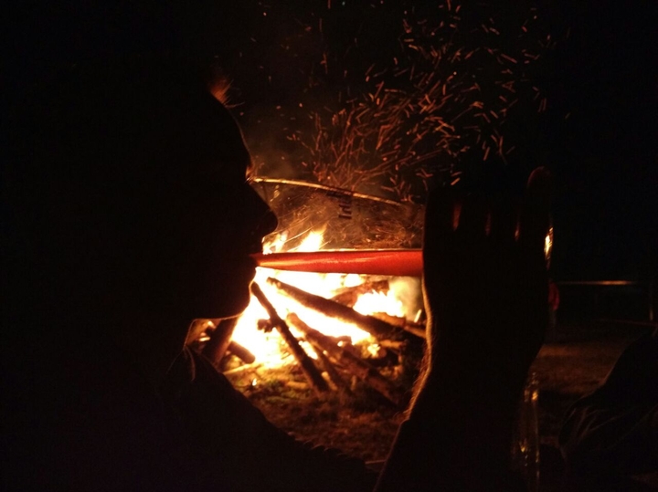 Weißbier am Lagerfeuer