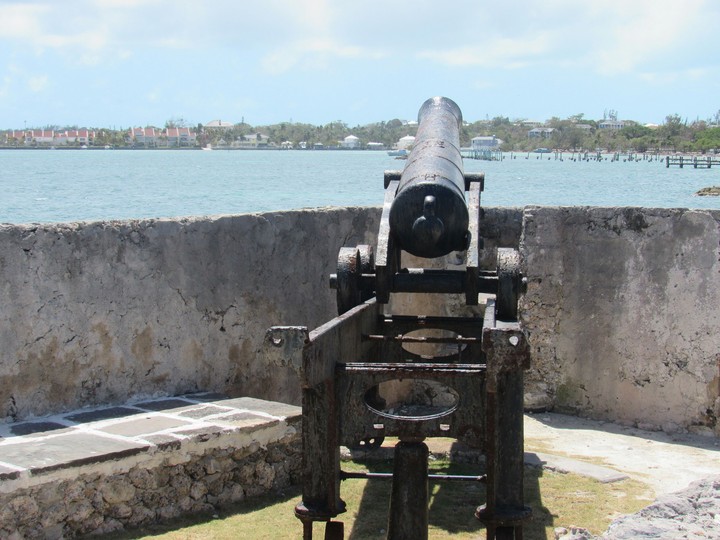 Fort Montagu Canon Nassau Bahamas