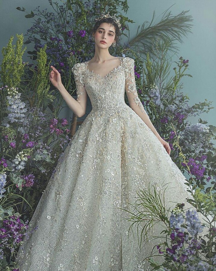 Wedding dress