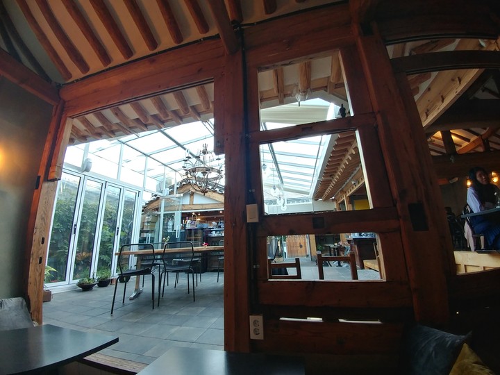 traditional cafe