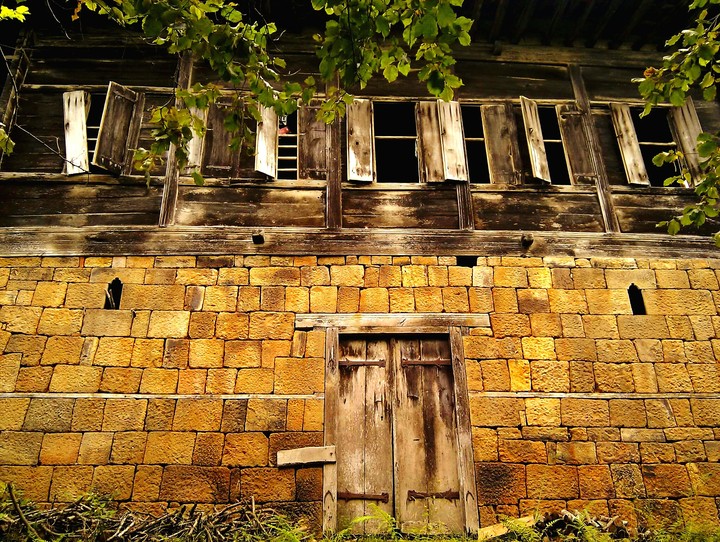 Stone house ❤