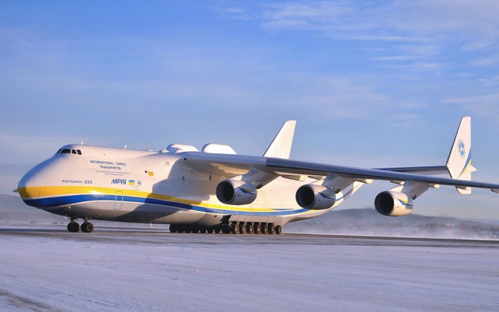 ANTONOV 225