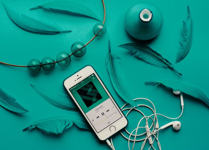 headphone and phone