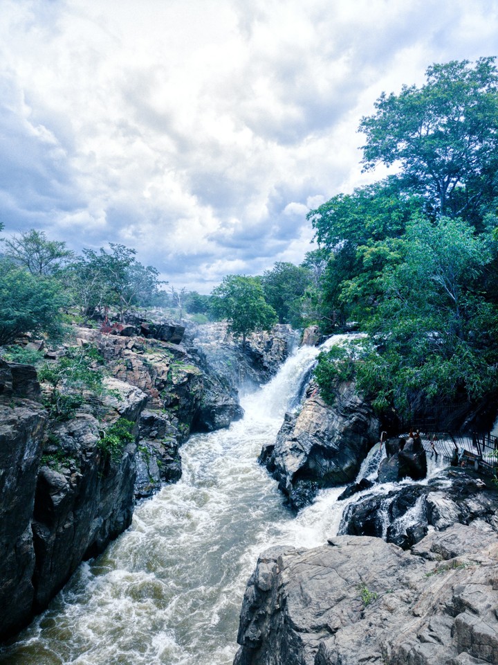 Hognekkal Falls