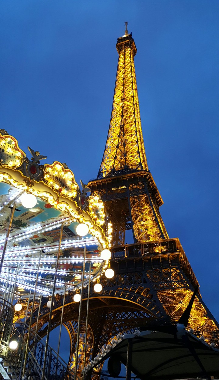 Tour Eiffel de nuit