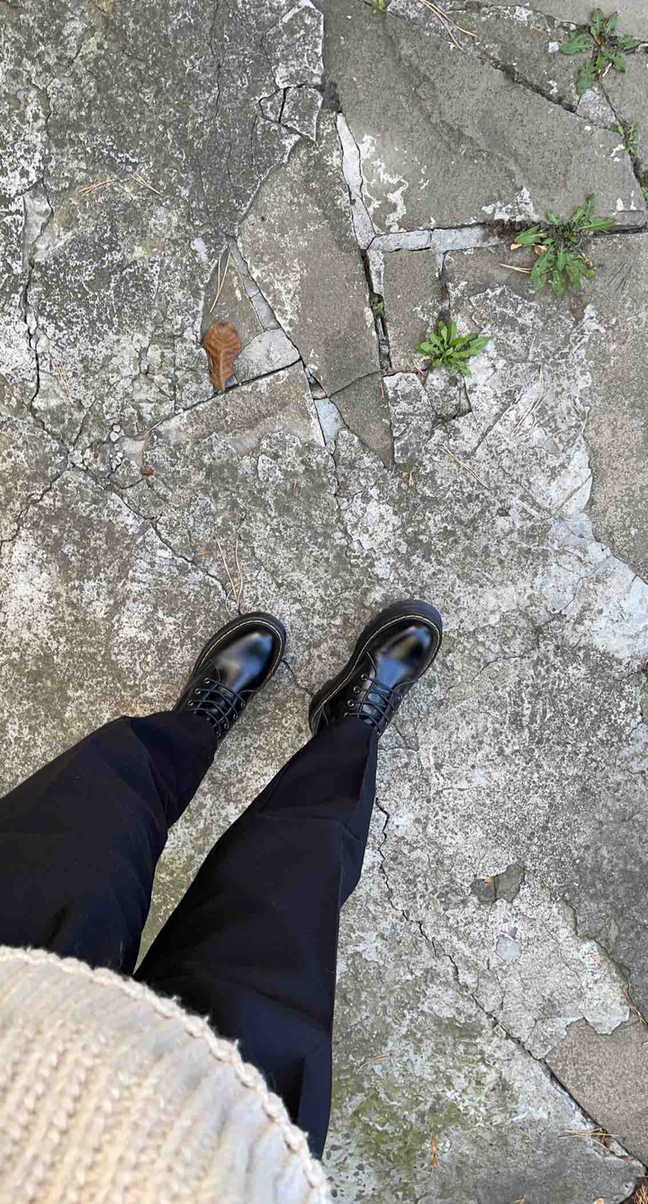 .