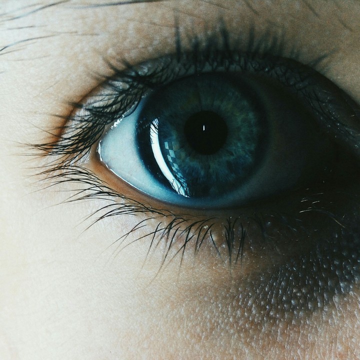 eyes