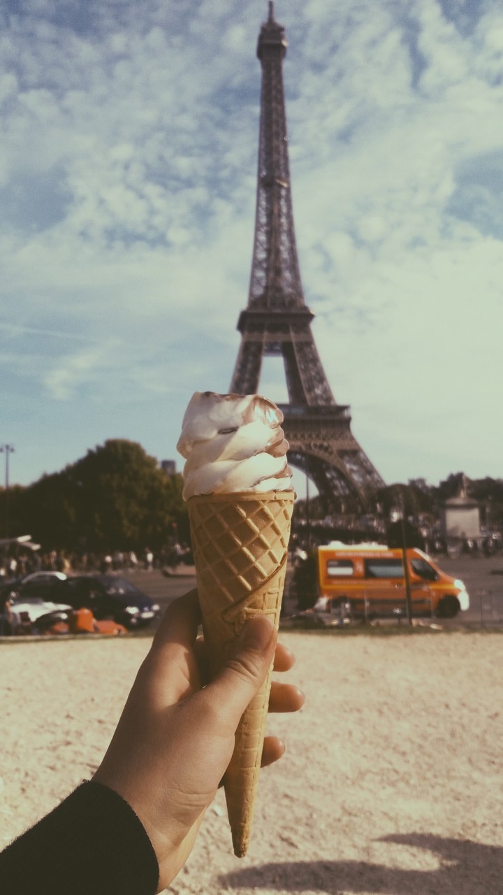 #paris #eiffeltower #icecream #travel