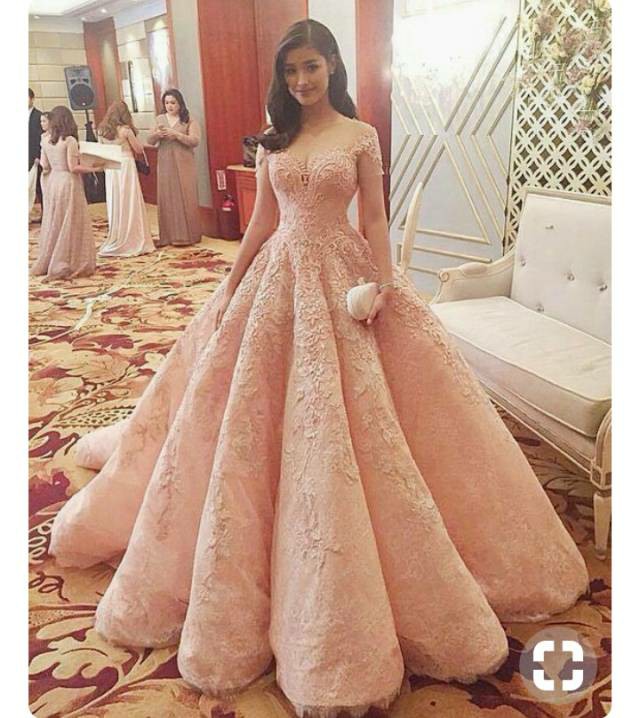 weeding gown