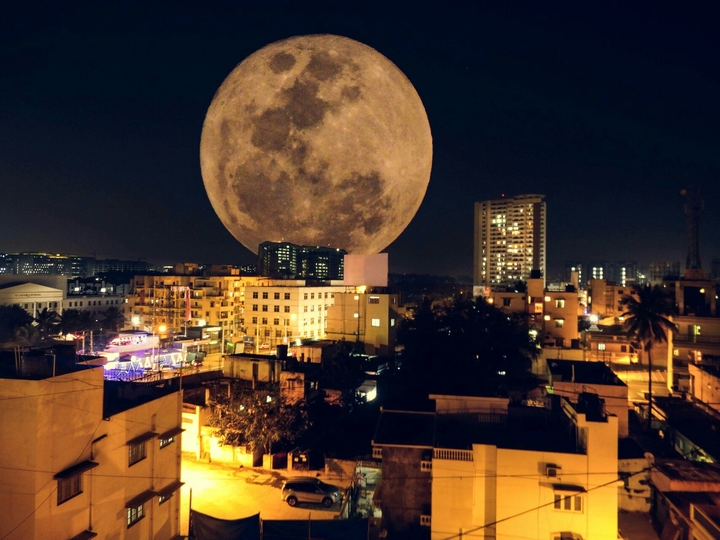 city moon