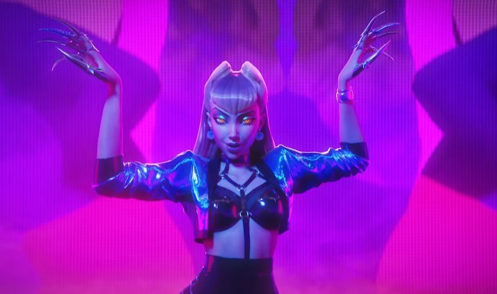 °•● EVELYNN