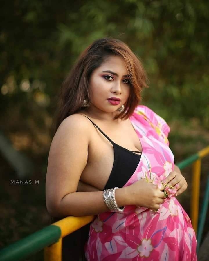 woman in saree