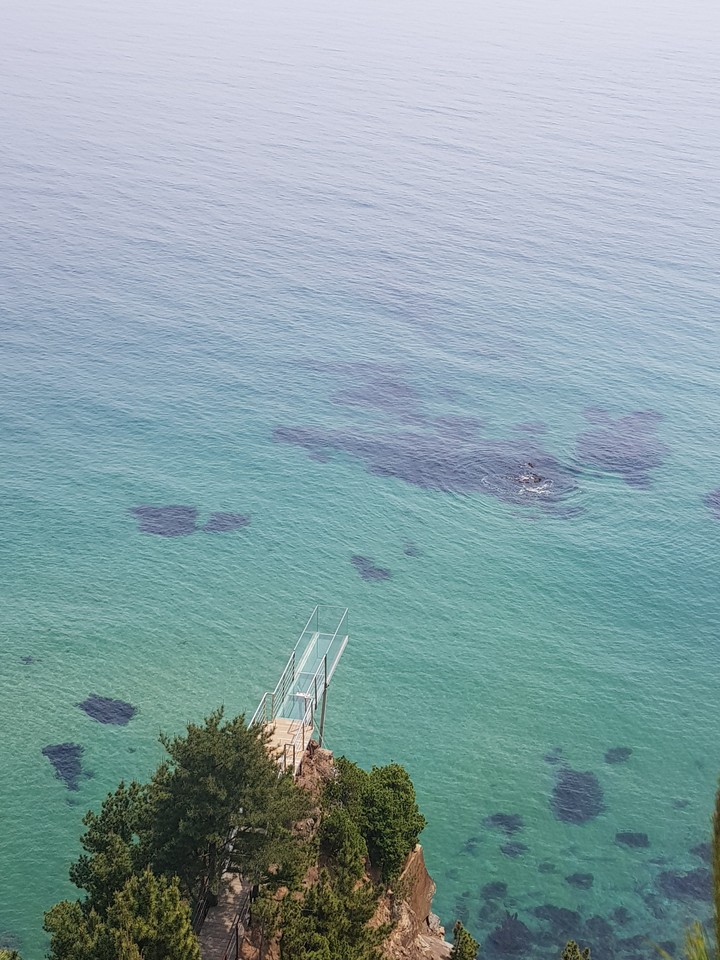Море