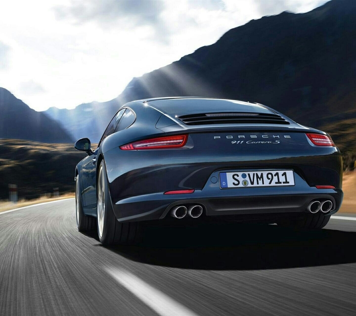 blue Porsche