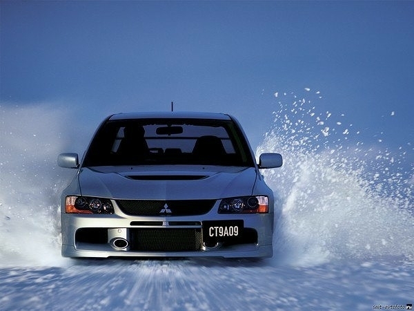 MITSUBISHI LANCER EVO 9