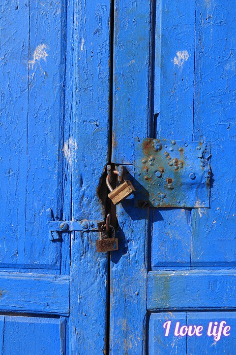 The blue door
