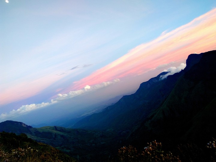 blue mountain pink sky