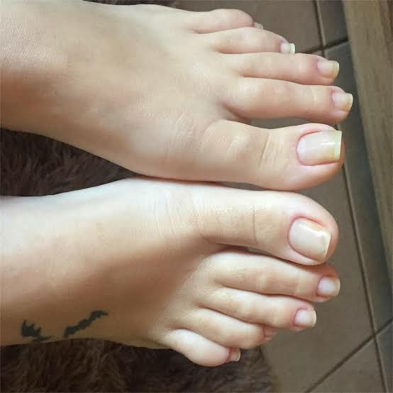 naturals feet