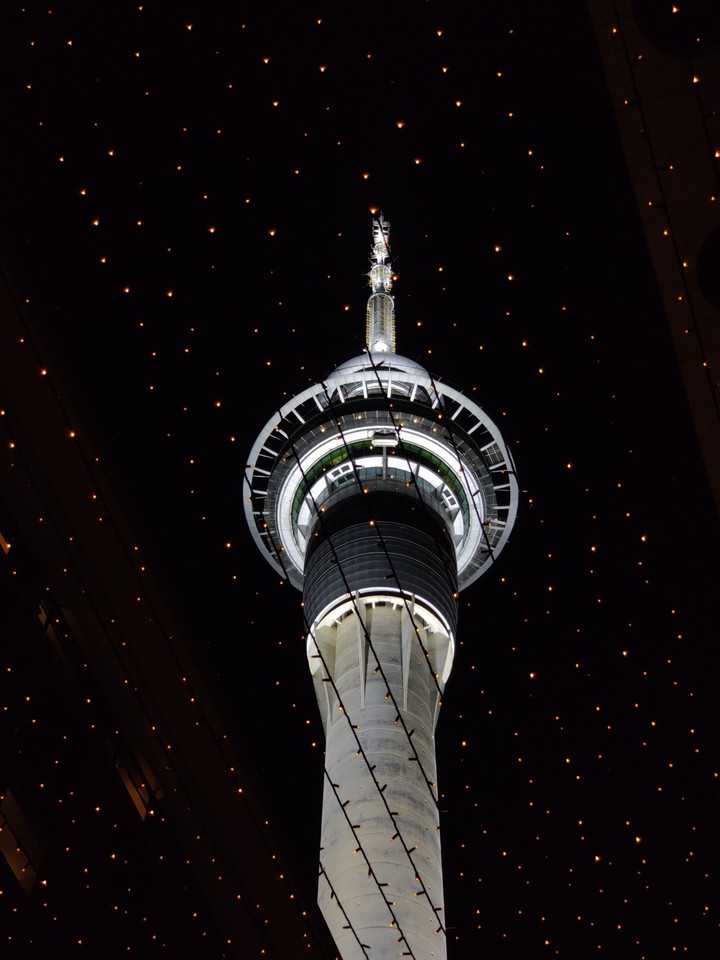 Skytower in Glitters